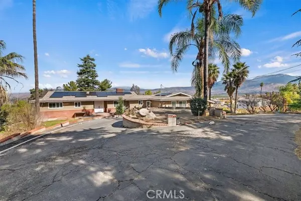 28300 Vista Del Valle, Hemet, CA 92544