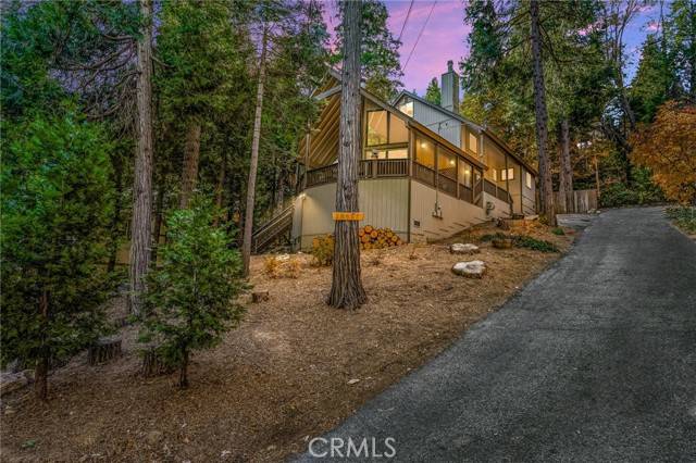 28657 Shenandoah Drive, Lake Arrowhead, CA 92352