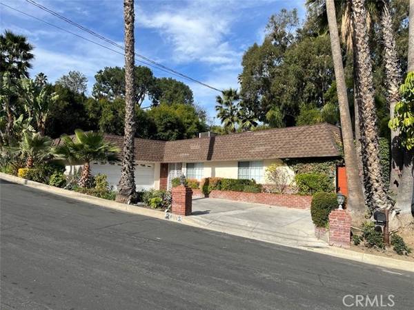 20445 Miranda Street, Woodland Hills (los Angeles), CA 91367