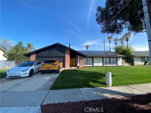 890 W Bohnert Avenue, Rialto, CA 92377