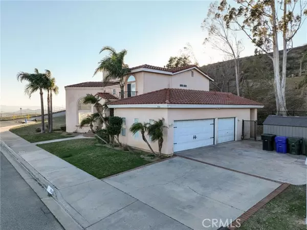 San Bernardino, CA 92407,3524 Ridge Line Drive