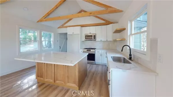 Lake Arrowhead, CA 92352,28487 Altamont Court