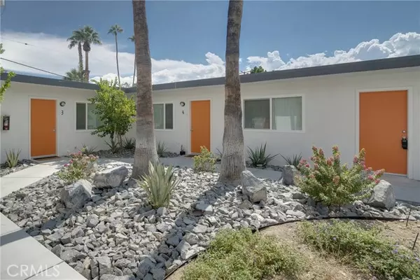 Palm Springs, CA 92264,520 S Desert View Drive