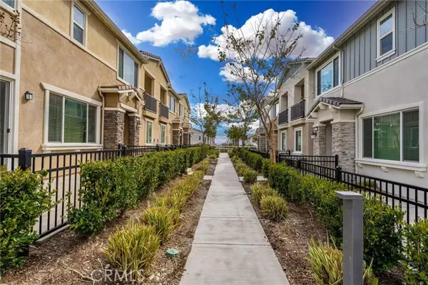 Fontana, CA 92336,16502 Casa Grande Avenue #235