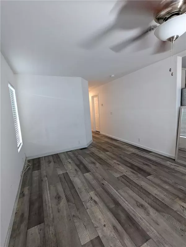 El Monte, CA 91732,12700 Elliott Ave #18