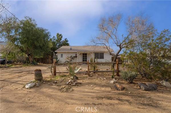 24845 Via Vista Road, Apple Valley, CA 92307