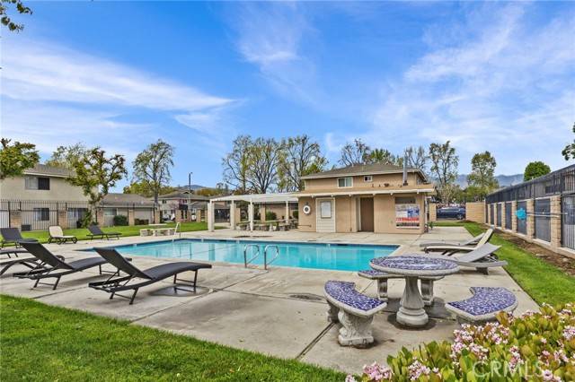 La Verne, CA 91750,3209 N White Avenue
