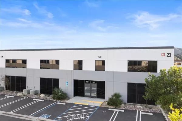 23 W Easy St, Simi Valley, CA 93065