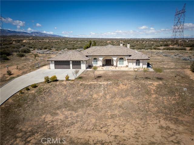 Oak Hills, CA 92344,9678 Farmington Street