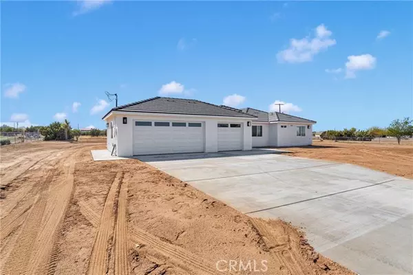 Hesperia, CA 92345,8698 Oakwood Avenue