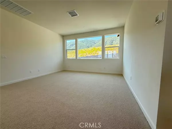 Fontana, CA 92336,15994 Conservatory Drive