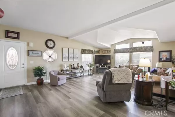 La Verne, CA 91750,4095 Fruit Street #743