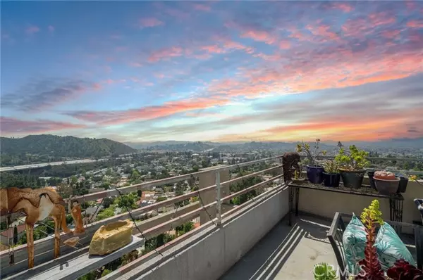 Glendale, CA 91206,1667 Gladys Drive