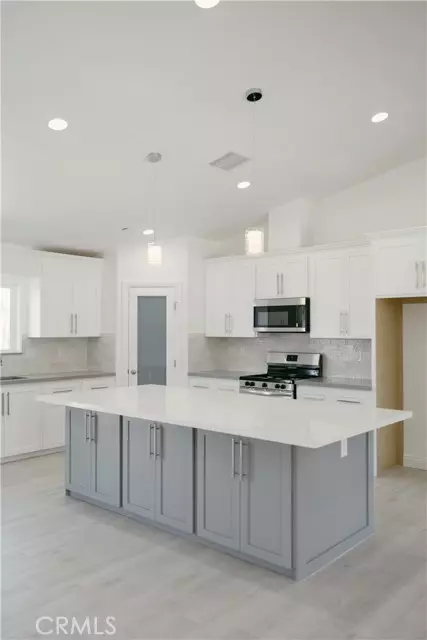 Hesperia, CA 92345,7452 Chase Avenue