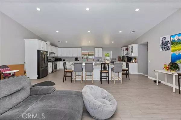 Hesperia, CA 92345,18060 Walnut Street
