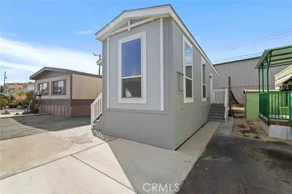 Montebello, CA 90640,630 S Maple Avenue #07