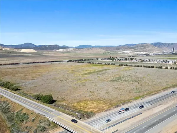 Tehachapi, CA 93561,42 Stiekman Street