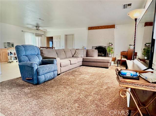Apple Valley, CA 92307,21861 Ramona Avenue