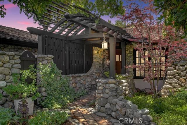2293 Bonnie Brae Avenue, Claremont, CA 91711