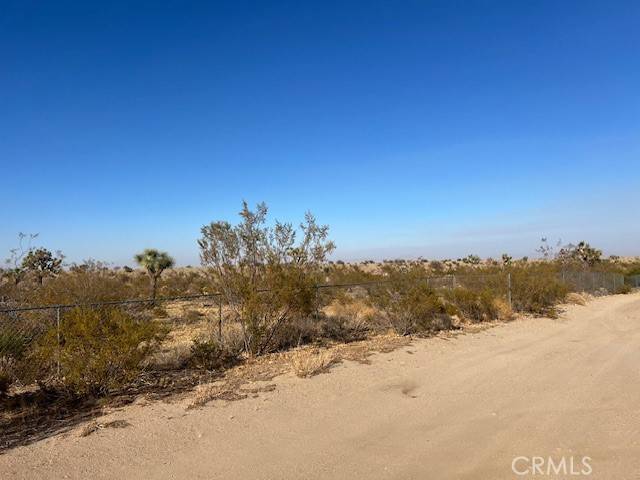 Phelan, CA 92371,0 La Mesa Road
