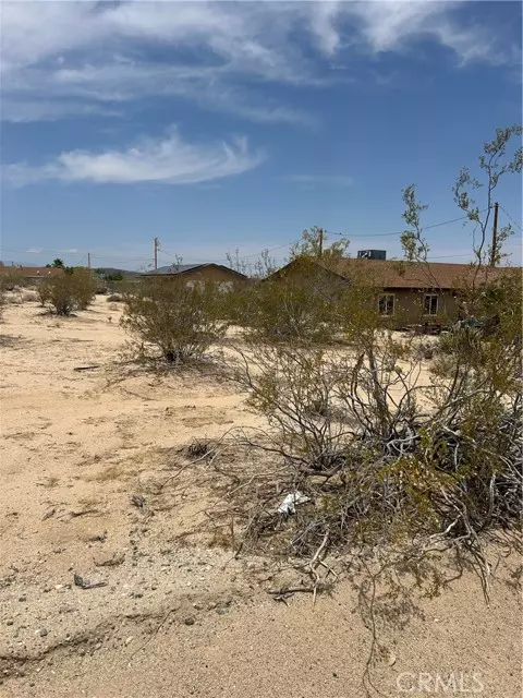 Twentynine Palms, CA 92277,6424 Canyon Road
