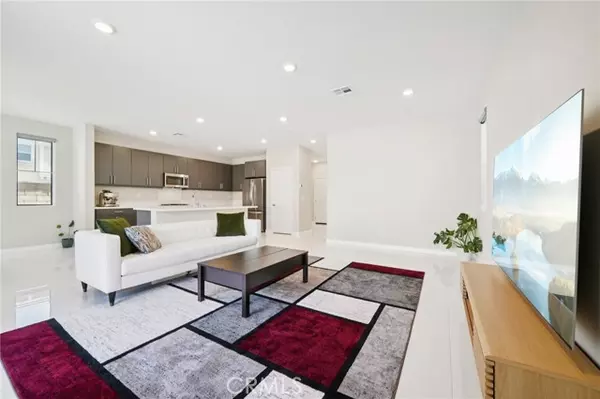 Fontana, CA 92336,16773 Grapefruit Lane