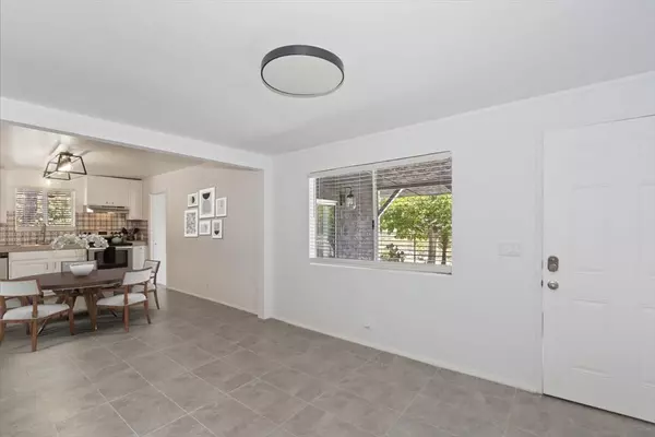 Joshua Tree, CA 92252,62171 Campanula Street