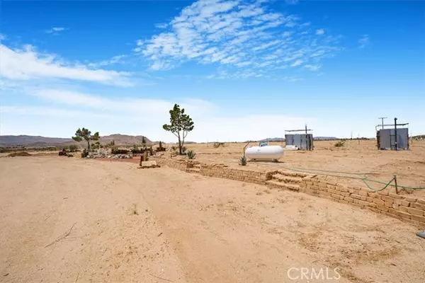 Joshua Tree, CA 92252,61939 La Brisa Drive