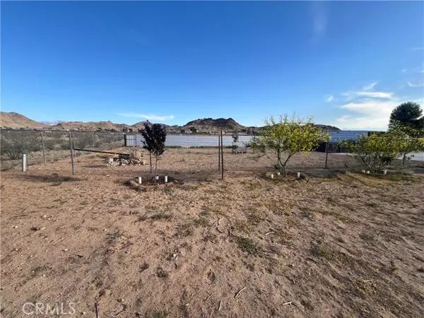 Apple Valley, CA 92307,24675 Via Vista Road