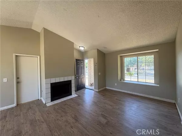 Fontana, CA 92335,15569 Athol Street