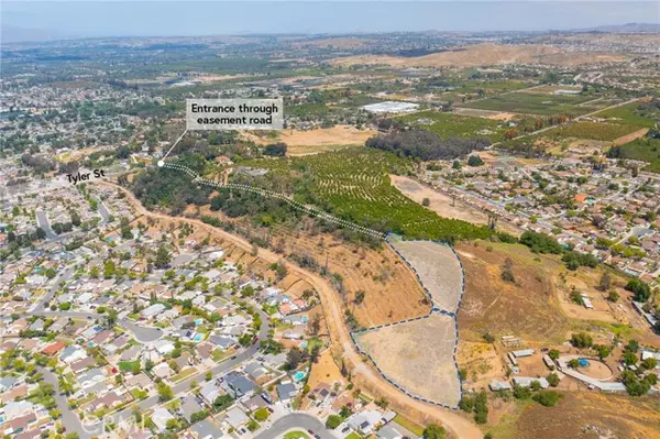 3050 Tyler Street, Riverside, CA 92503