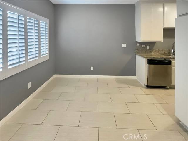 Sherman Oaks, CA 91411,14560 Clark Street #202