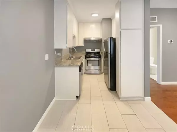 Sherman Oaks, CA 91411,14560 Clark Street #202