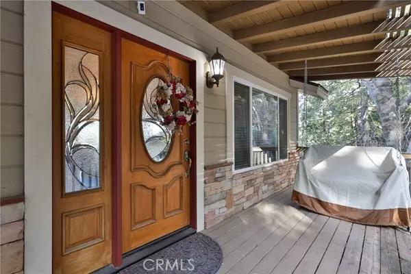 Crestline, CA 92325,25152 Valle Drive