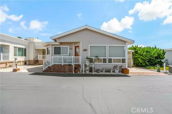 Carlsbad, CA 92011,6536 Oceanview Drive #T
