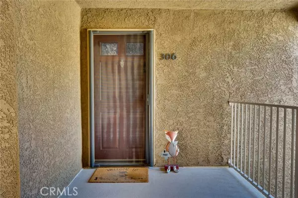 Corona, CA 92882,2500 San Gabriel Way #306