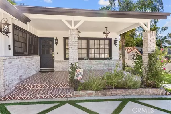 Woodland Hills (los Angeles), CA 91364,5201 Sale Avenue