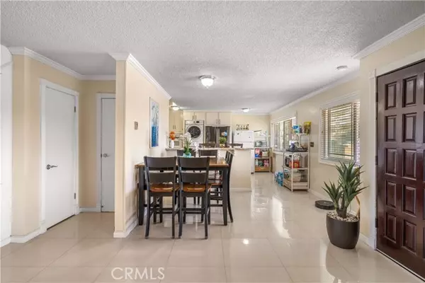 Bell Gardens, CA 90201,6021 Gage Avenue #1