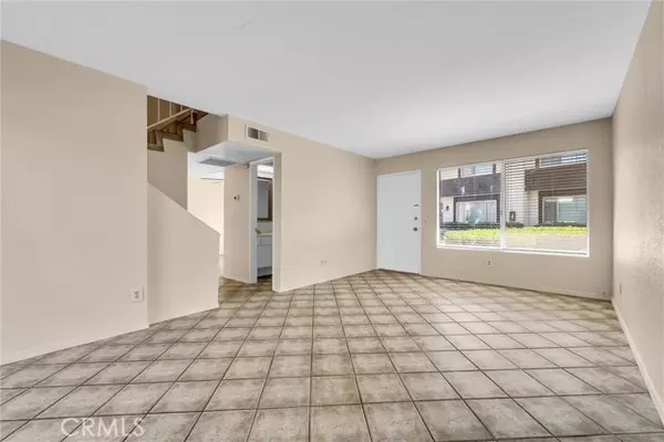 Colton, CA 92324,1077 Santo Antonio Drive #39