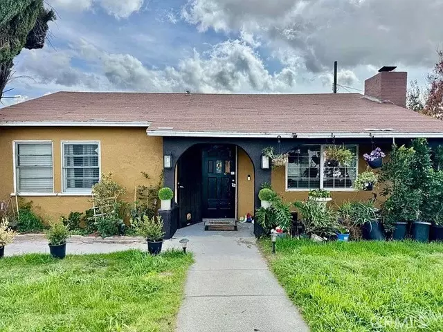 Banning, CA 92220,2356 W Hays Street