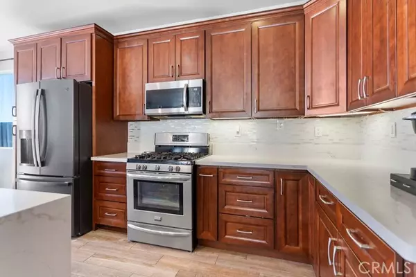 Hesperia, CA 92344,8669 Stonecreek Drive