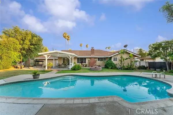 1073 E Knollcrest Drive, Covina, CA 91724