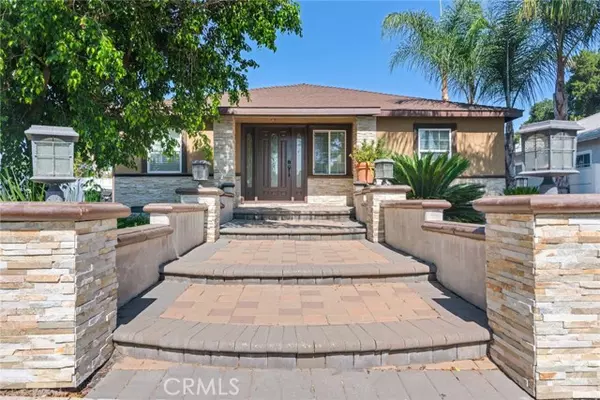 Corona, CA 92882,924 Wyval Avenue