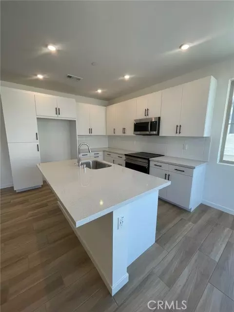 Ontario, CA 91761,3255 South Agate Paseo