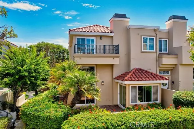 Huntington Beach, CA 92648,19406 Merion Circle