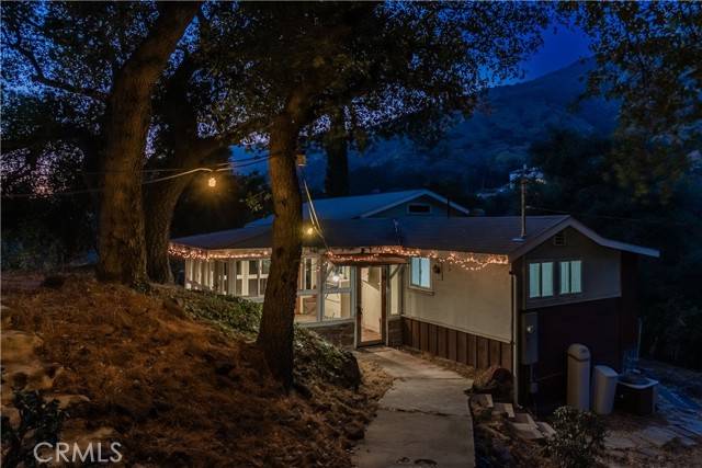 947 N Glendora Avenue, Glendora, CA 91741