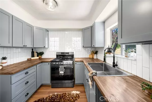 Crestline, CA 92325,22632 Seeley Drive