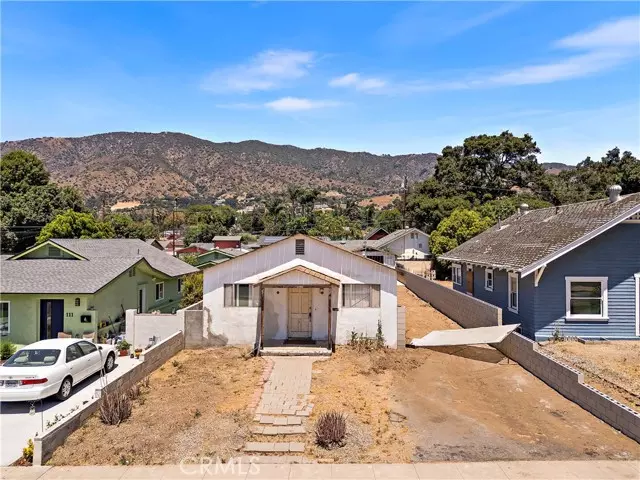 Glendora, CA 91741,105 W Whitcomb Avenue
