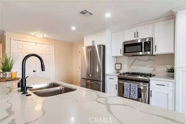 Rancho Cucamonga, CA 91701,10210 Baseline Road #115