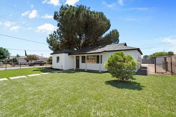 Fontana, CA 92335,8316 Reseda Avenue